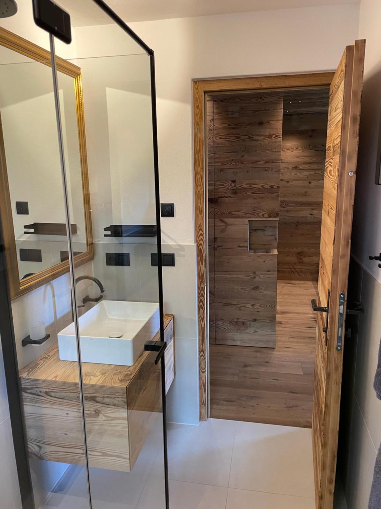 Exclusives Apartment Im Sonnenhof Moos Sexten Esterno foto